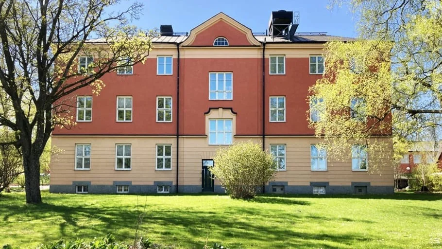 Hösten 2022 öppnar Jensen en ny lågstadieskola i Polacksbacken, Uppsala.