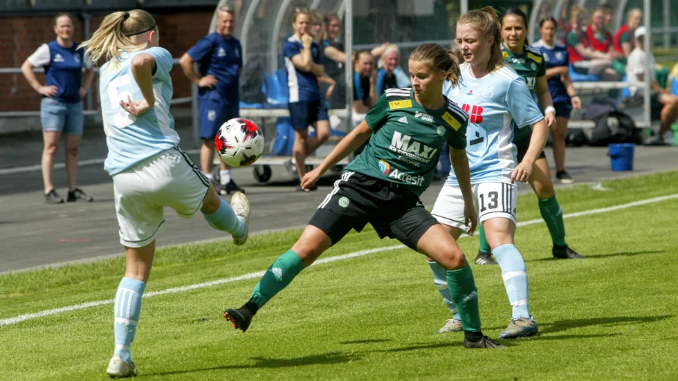Stina Roswall en av de hetaste ESK-spelarna i premiären.