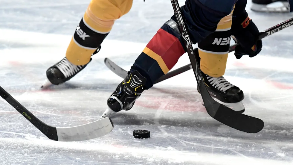 Riksidrottsförbundets uppmaning till Svenska ishockeyförbundet: lös konflikten i hockeyettan. Arkivbild.