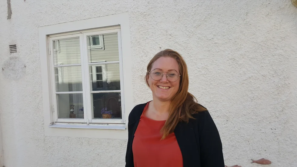 Maria Björkman tycker att det är positivt om den tunga trafiken leds bort från torget.