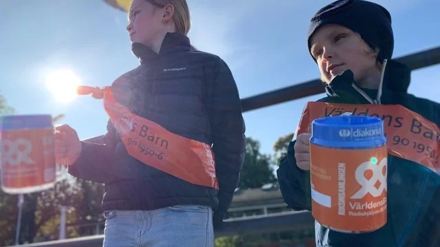 Många har hjälpt till att samla in pengar till Världens barn. Nu är kommunkampen är avgjord.