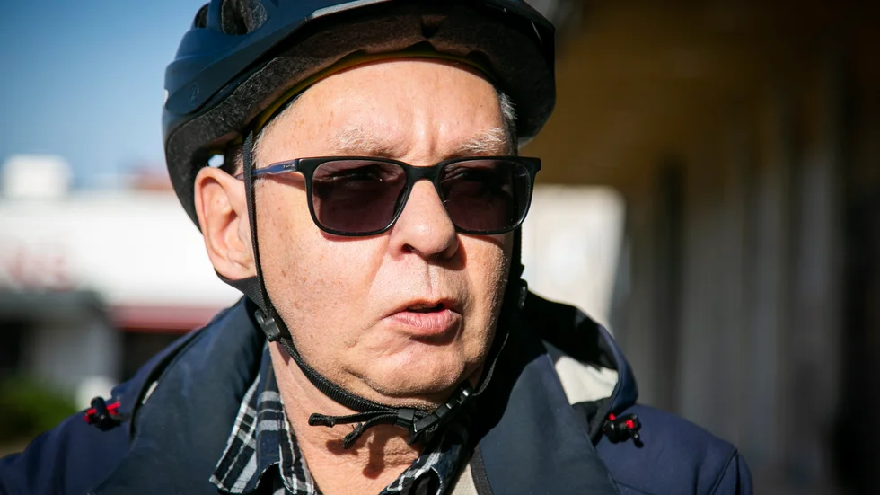 Tommy Edström, 66 år, bor i lägenhet i Visby:

– Jag har bundet avtal på ett år. Men jag ska skriva om det i november, så jag lär väl märka det då.

– Den fasta avgiften går ju inte att spara på tyvärr. Men jag har LED-lampor överallt.