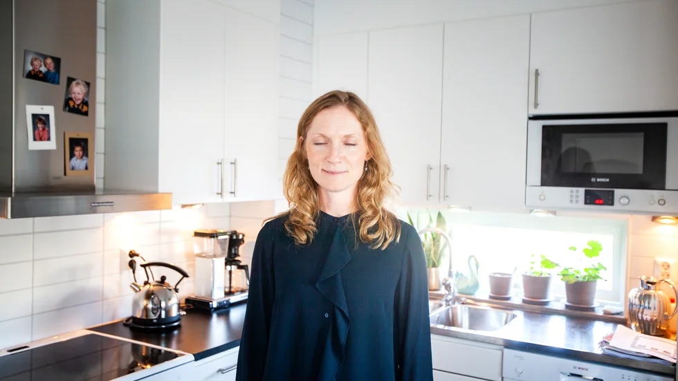 Christine Senters värld har krympt till ett minimum, mest håller hon till i "Gotlands mest kända kök", ändå har hon det senaste året blivit en offentlig person. "Det krockar lite i min hjärna" säger hon.