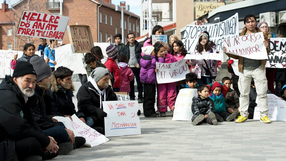 Svagt stöd i riksdagen för amnesti för afghaner i Sverige. Här en demonstration i Boden till stöd för ett tiotal afghaner som hungerstrejkar för att få stanna i Sverige. Arkivbild.