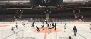 AIK-träning: Viktiga backen saknades – forwarden klev av
