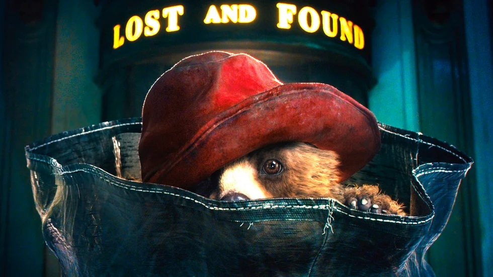 Till London. Paddington kommer till London från mörkaste Peru.