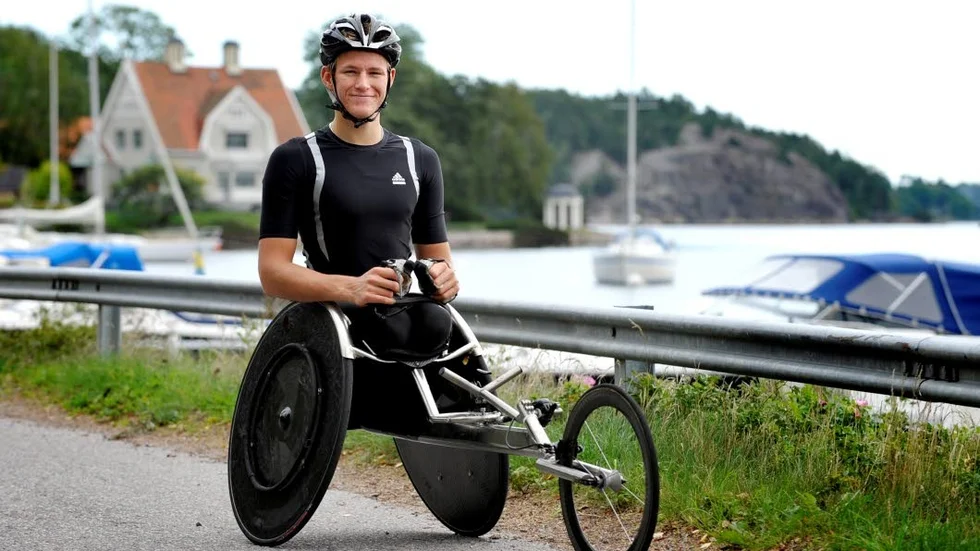 Parasport. Aron Anderson, paralympicstävlande.