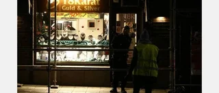 En häktad för brutalt rån