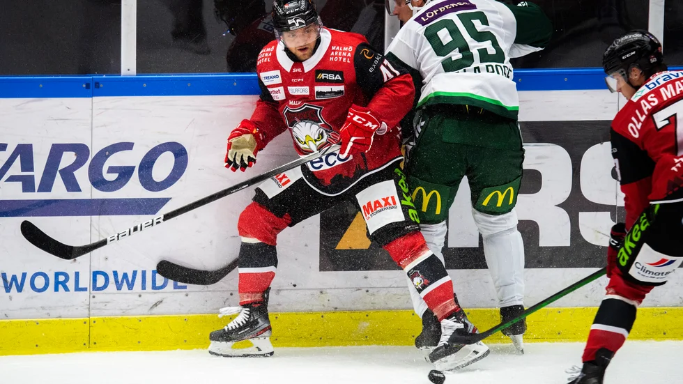 Jaedon Descheneau i en match mot Färjestad i september. Arkivbild.