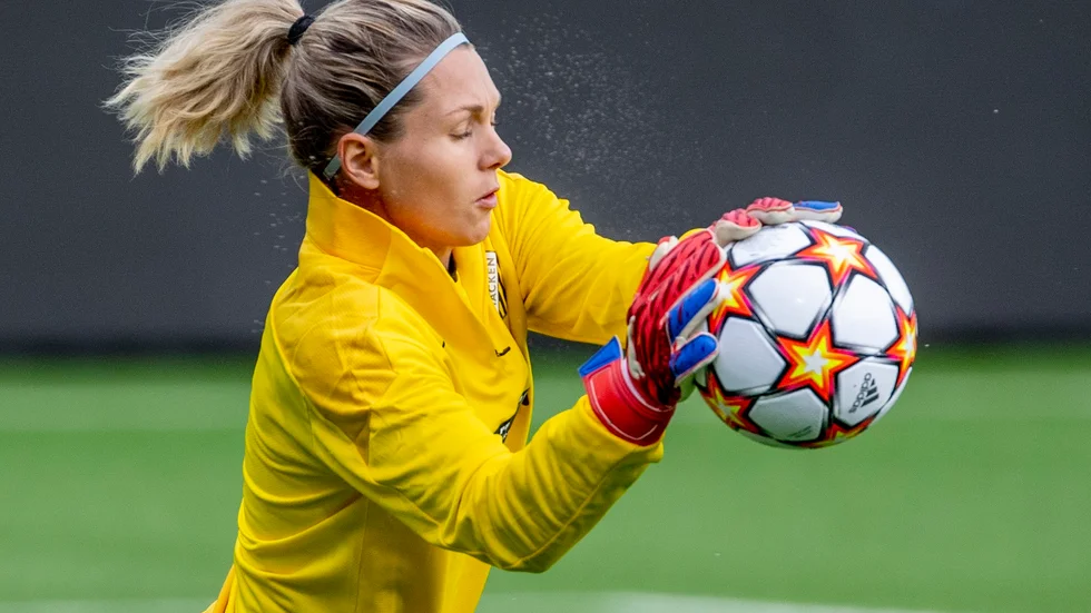 Jennifer Falk är nominerad till priset "årets målvakt", i år igen. Pristagaren meddelas den 27 december i programmet "Fotbollsåret 2021". Arkivbild.