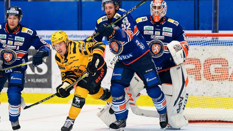Det blir ingen match mellan Jayce Hawryluks AIK och Arvid Lundbergs Växjö i kväll. 