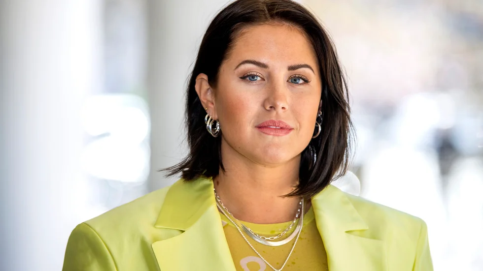 Molly Sandén kommer med sin arenaturné till Rosvalla i vår. På grund av rådande coronarestriktioner blir det dock några veckor senare än planerat.