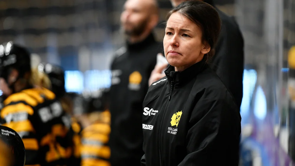 ”På papperet tycker jag att vi är det bättre laget, men man vinner inga matcher på papperet. Det gäller att göra jobbet också”, säger Kajsa Östlund efter vinsten mot SHK.