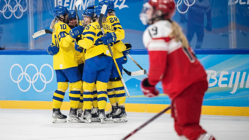 Damkronorna är vidare till kvartsfinal i OS, med stor möda.