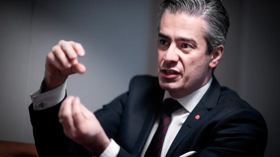 Energiminister Khashayar Farmanbar (S). Arkivbild