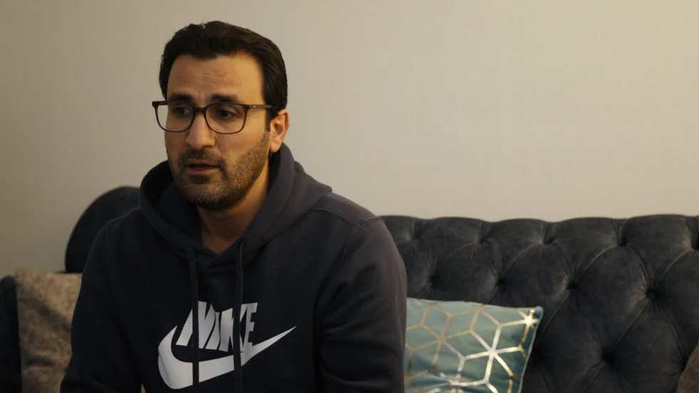 Hoshi Morad är kritisk mot att polisen inte genomförde någon brottplatsundersökning. Han berättar att patrullen på plats när de hämtade bilen inte talade med några eventuella vittnen.