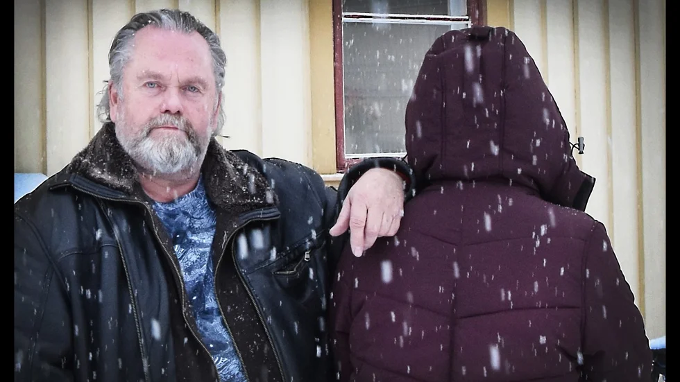 Kerstin (fingerat namn) går till LP-huset när det har öppet. Där har hon kommit i kontakt med Greger Björklund. 