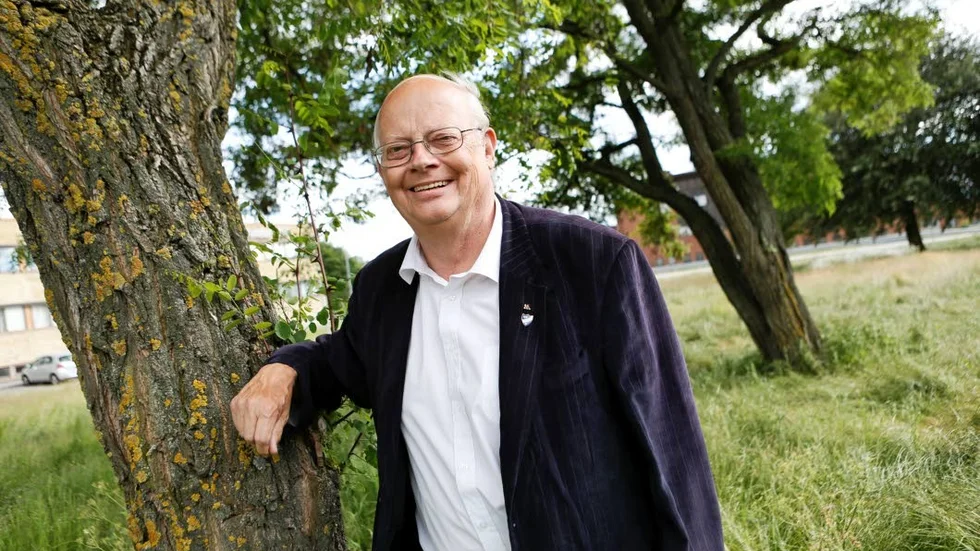 Stefan Hagfeldt  svarar idag Teresa Carvalho som i sin tur har svarat Stefan Hagfeldt.