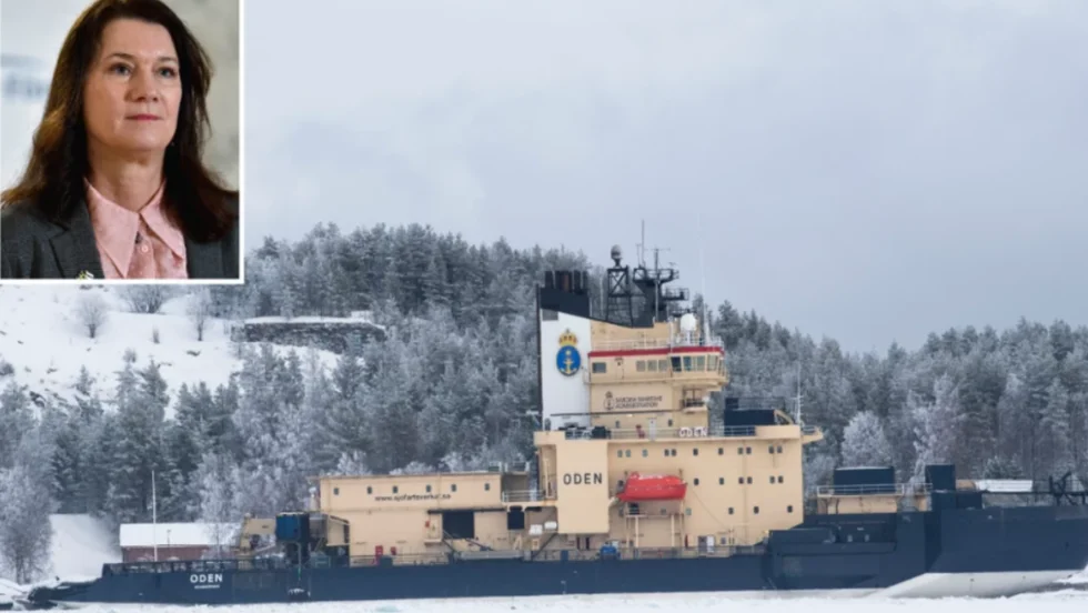 Utrikesminister Ann Linde (S) vill stärka samarbetet mellan länderna i Arktis. På stora bilden syns polarforskningsfartyget Oden, som ligger i hamn i Luleå.