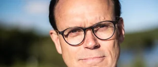 Förbundsordförande (L) besviken över konflikthanteringen i partiet: ”Det är pajkastning”