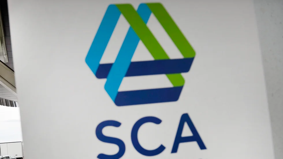 SCA investerar 90 miljoner kronor för att få bort odören från massafabriken i Timrå. Arkivbild.