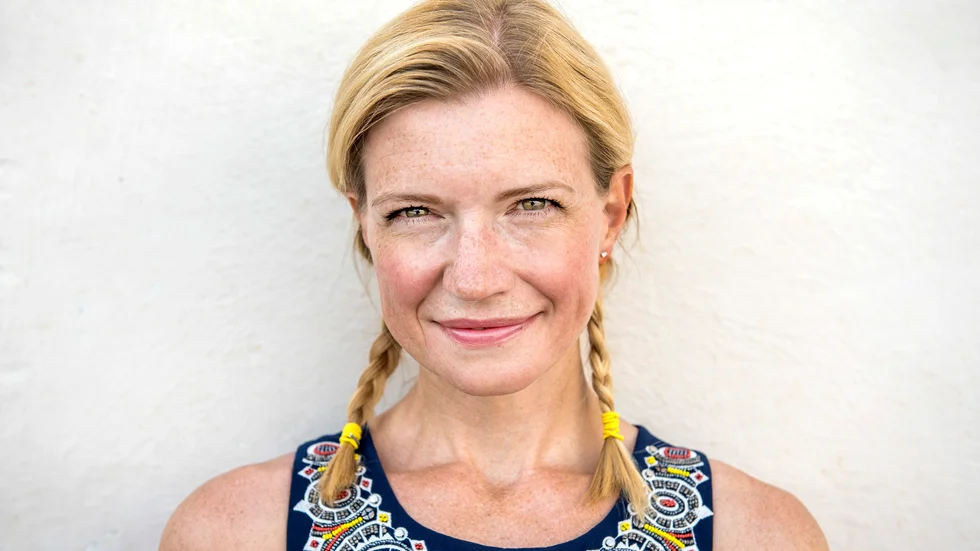 Cecilia Frode har tidigare spelat i filmer som "Tårtgeneralen", "Svensson, Svensson" och "Klassfesten!"
