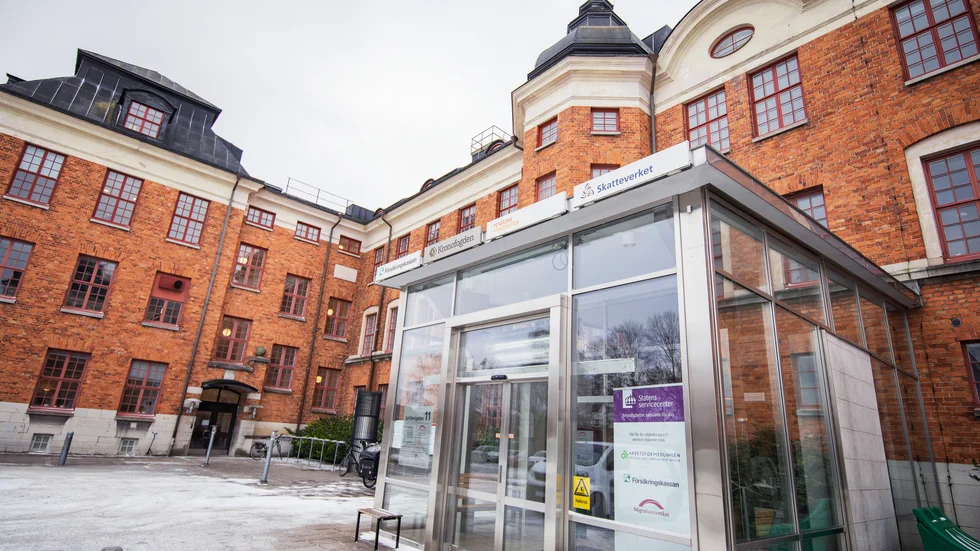 Skatteverket i Visby anmäler sig själva efter felskick av känsliga uppgifter.