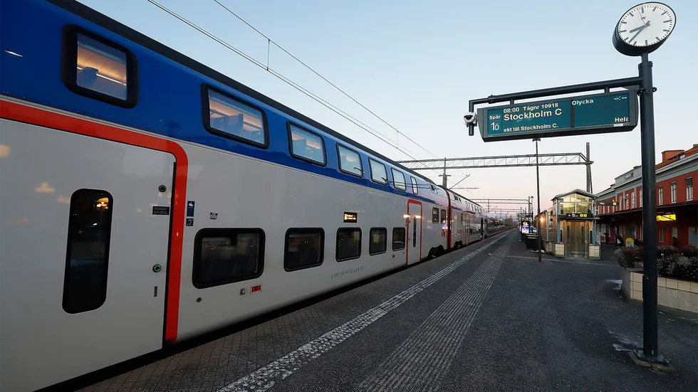 Bolaget MTR testar att vid "extrema situationer" kunna köra tåg utan tågvärd.