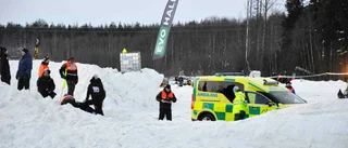  Otäck krasch i skotertävlingen i Kalix – Skellefteförare inblandad • Hamnade under skotern