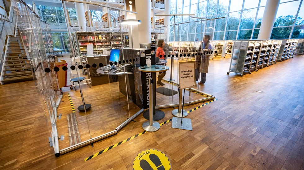 Förslaget att porta stökiga besökare från bibliotek strider mot bibliotekslagen, menar fler bibliotekschefer enligt SVT:s enkät. Arkivbild.