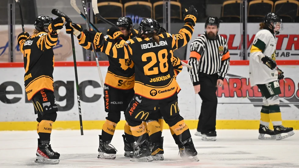 AIK fick en härlig revansch på Björklöven. Sara Bjurvén avgjorde med bara fem sekunder kvar av matchen.