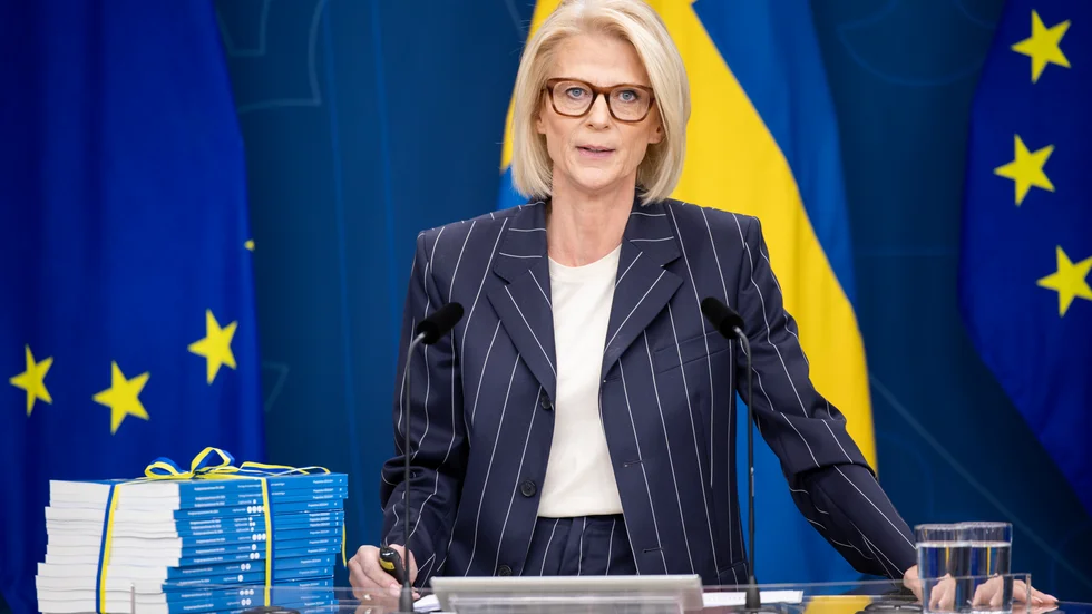 Finansminister Elisabeth Svantesson (M) lämnade över en stram krisbudget till riksdagen på onsdagen.