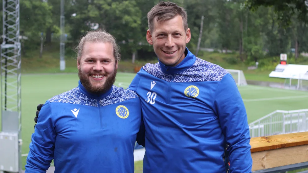 Målvaktsduon som är aktuell för ordinarie uppdraget när Värmbol inleder höstjakten på poäng. Om det blir Robin "Bulle" Pettersson eller Gustav "Gurra" Jansson som börjar mellan stolparna avgörs under matchdagen.