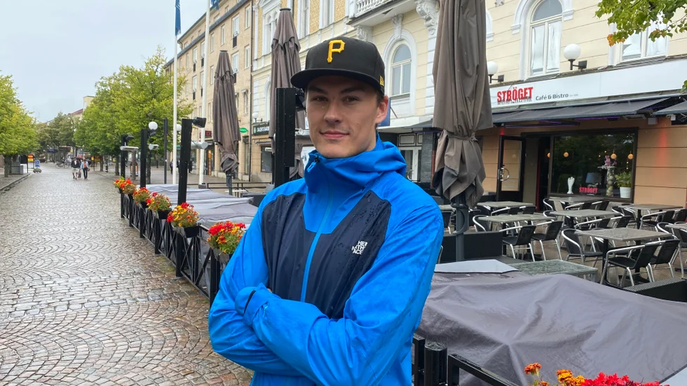 Ny i stan. Joona Rajala från Björneborg hoppas göra mål för IFK Motala i vinter. Ännu en finsk spelare som börjat lära känna sin nya stad. "Laget har potential", säger forwarden inför elitserien. 