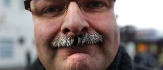 Juholt om mustaschen