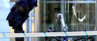 Polisen tystlåten om sprängämnen