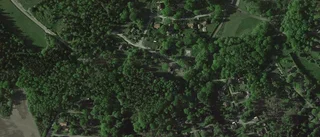 Fastigheten på Fogdö Vik 82 i Strängnäs såld för 695 000 kronor