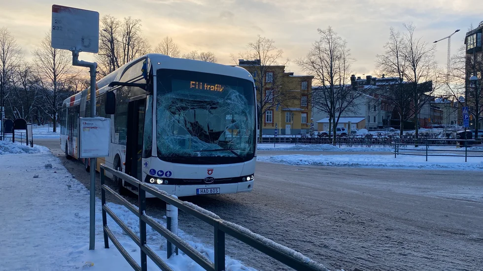 Två bussar krockade vid resecentrum på lördagen.
