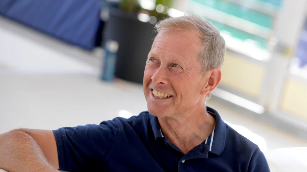 "Jag kör så länge jag känner att jag hänger med i svängarna och i landningarna", säger Rolf-Göran Bengtsson, 61, som satsar mot OS i Paris nästa år. Arkivbild.