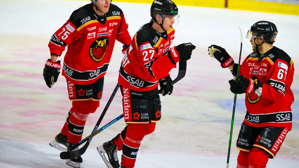 Nils Lundkvist dundrade in Luleå Hockeys 1-0-mål i power play.