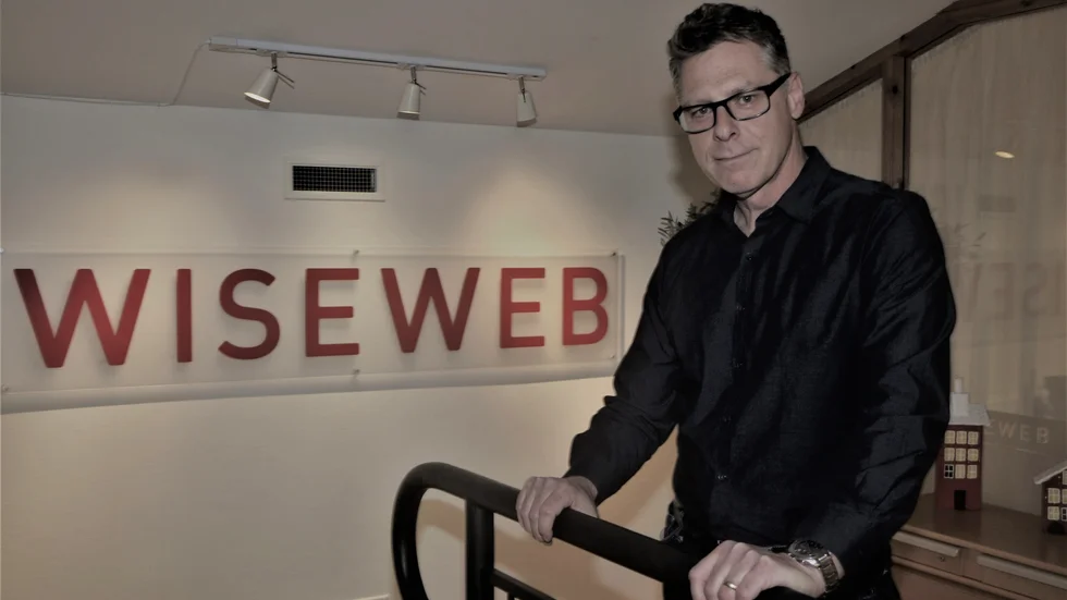 Fredrik Andersson bildade Wiseweb 2006, ett företag som växt och som i dag sysselsätter fem personer inklusive vd:n