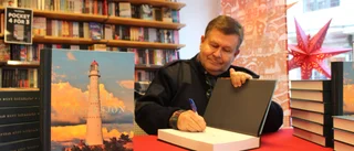 Magnus fotograferar Östersjöns fyrar
