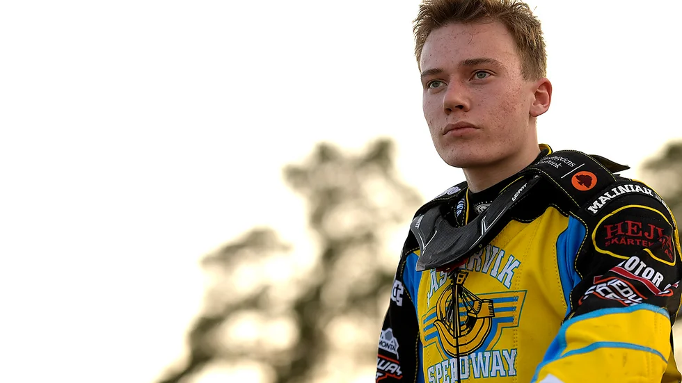 Anton Karlsson är en av två svenska förare som har blivit nominerade till U 21-VM.