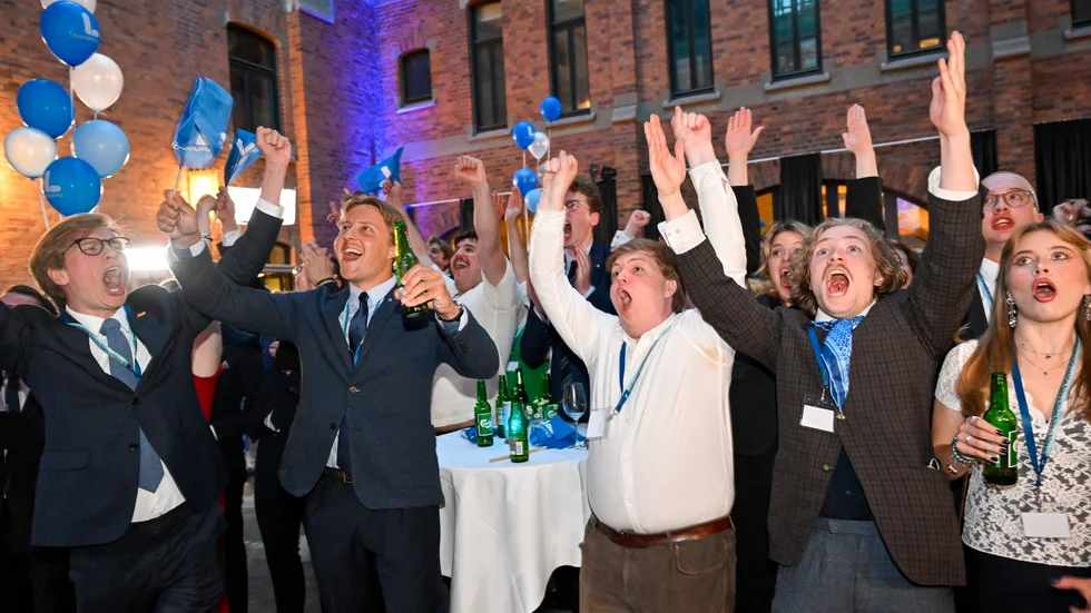 Glädje. Liberalerna jublade när det stod klart att partiet inte åkt ur parlamentet. 
