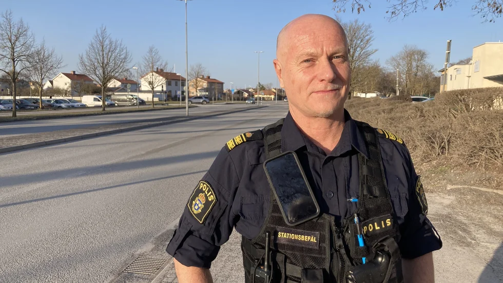 Roger Nyd är efter 35 år i yrket en av de mest erfarna poliserna på Gotland. Genom åren har han arbetat såväl brett som förutsättningslöst men är trots det, eller kanske tack och lov, inte känd av polisen.