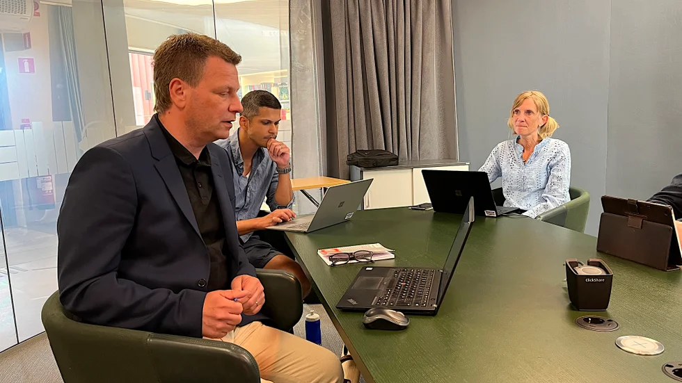 ÖSK:s förbundschef Tony Bohlin och projektchef Jens Karlsson tillsammans med turism- och informationschef Malin Albertsson.