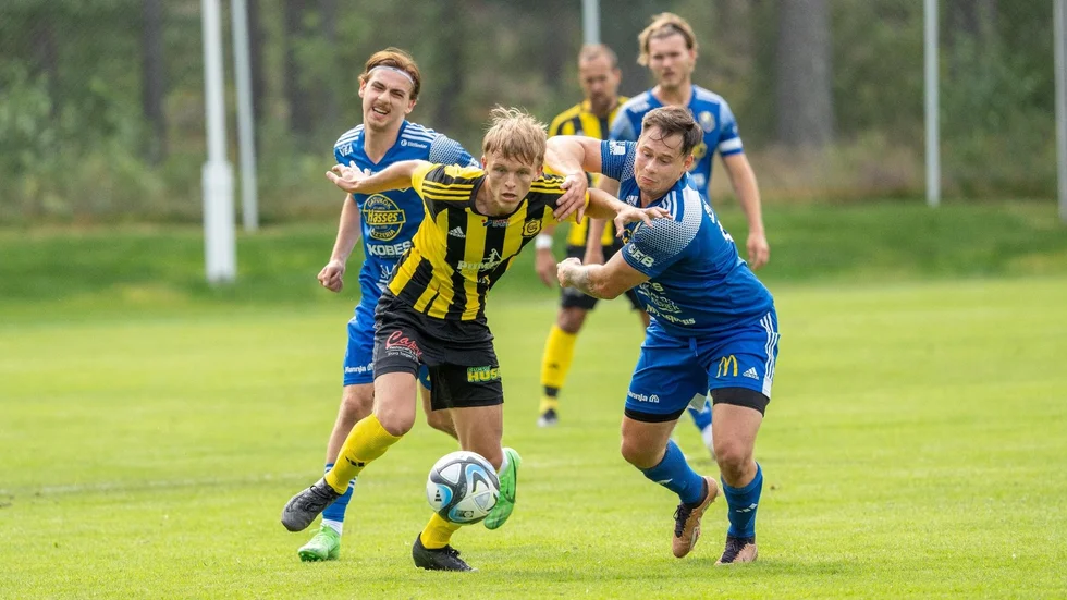 Gullringen föll hemma mot Hvetlanda, efter ett insläppt mål i slutminuterna.