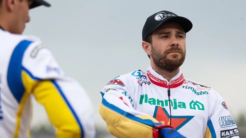 Kung. Rasmus Jensen imponerade stort när han tog 14 poäng för Dackarna i bortamötet mot Vargarna. 