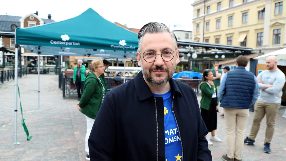 Muharrem Demirok leder sedan förra året Centerpartiet. 