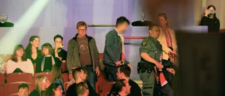 Aktivister kastades ut ur Malmö arena